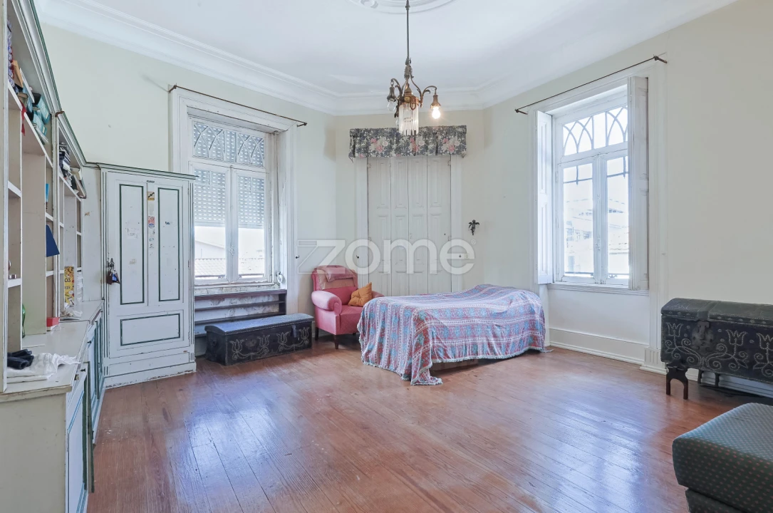 Moradia T8 para Venda em Mafamude e Vilar do Paraíso Foto 9