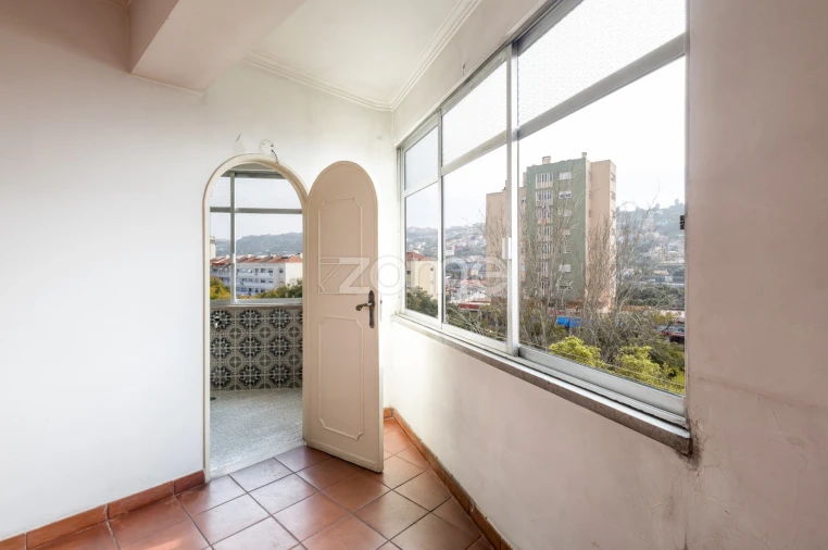 Apartamento T3 para Venda em Póvoa de Santo Adrião e Olival Basto Foto 8