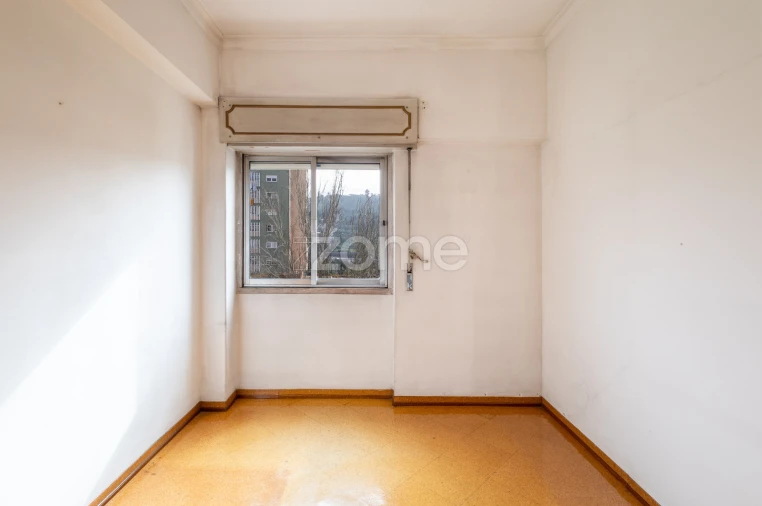 Apartamento T3 para Venda em Póvoa de Santo Adrião e Olival Basto Foto 21