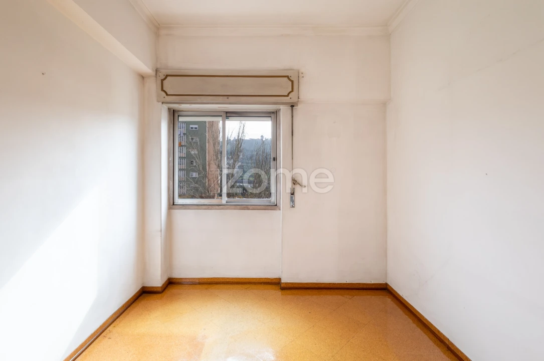 Apartamento T3 para Venda em Póvoa de Santo Adrião e Olival Basto Foto 21