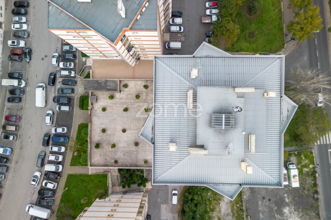 Apartamento T3 para Venda em Póvoa de Santo Adrião e Olival Basto Foto 34