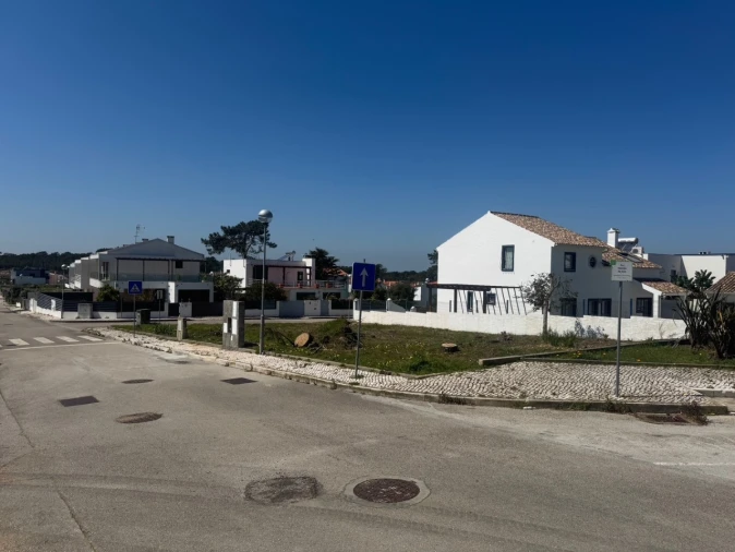 Terreno para Venda em Sesimbra (Castelo) Foto 2