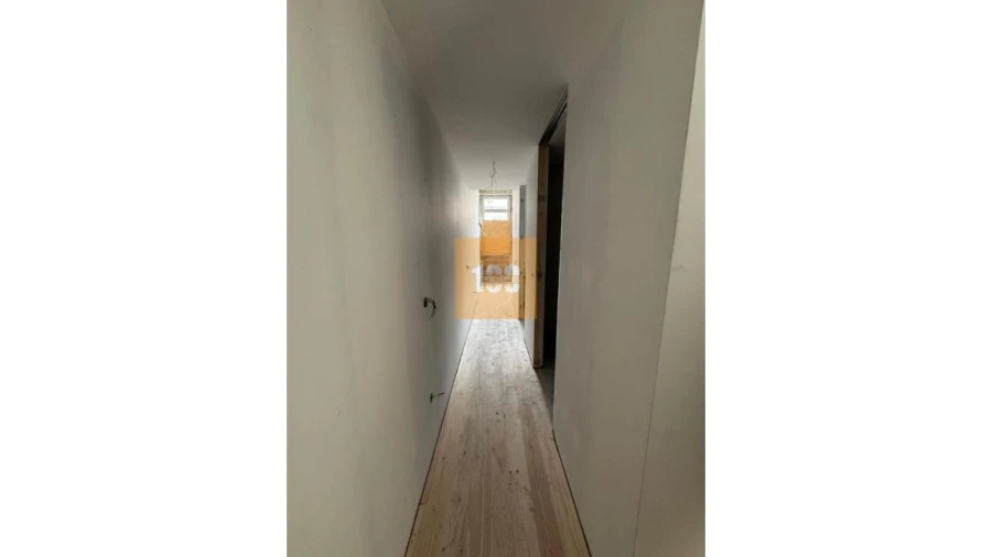 Apartamento T2 para Venda em Bonfim Foto 17
