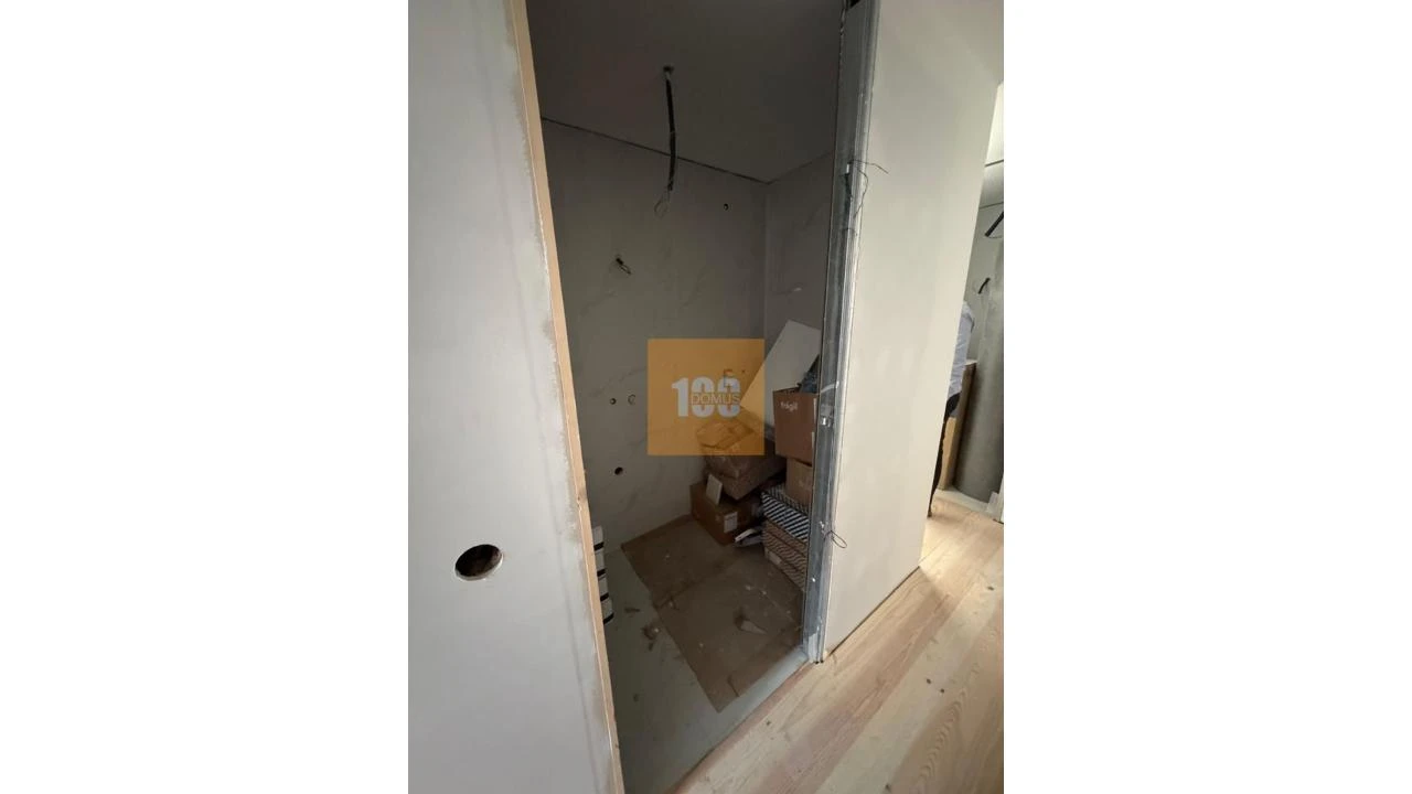 Apartamento T2 para Venda em Bonfim Foto 15