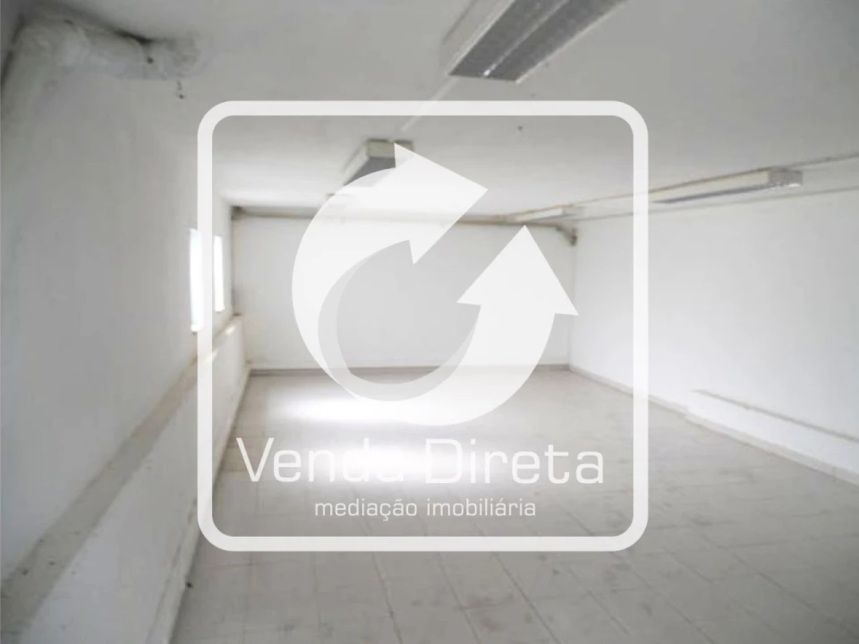 Armazém para Venda em Alcanena e Vila Moreira Foto 11