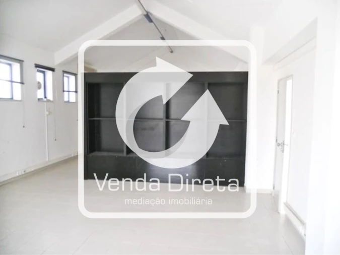 Armazém para Venda em Alcanena e Vila Moreira Foto 6