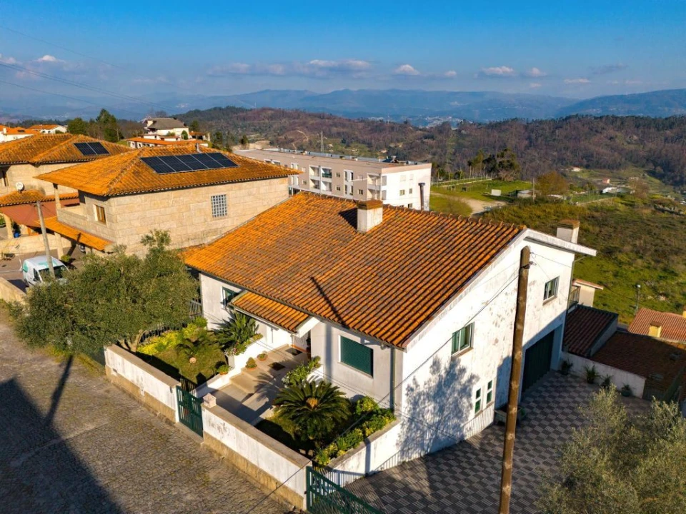 Moradia T3 para Venda em Mancelos Foto 1