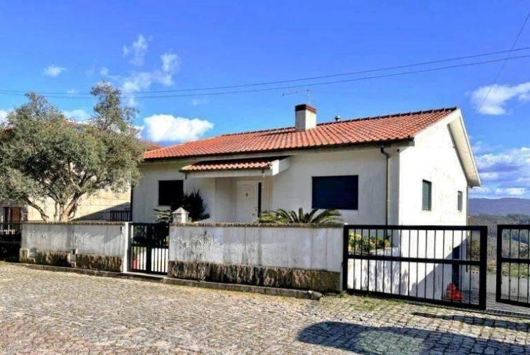 Moradia T3 para Venda em Mancelos Foto 10