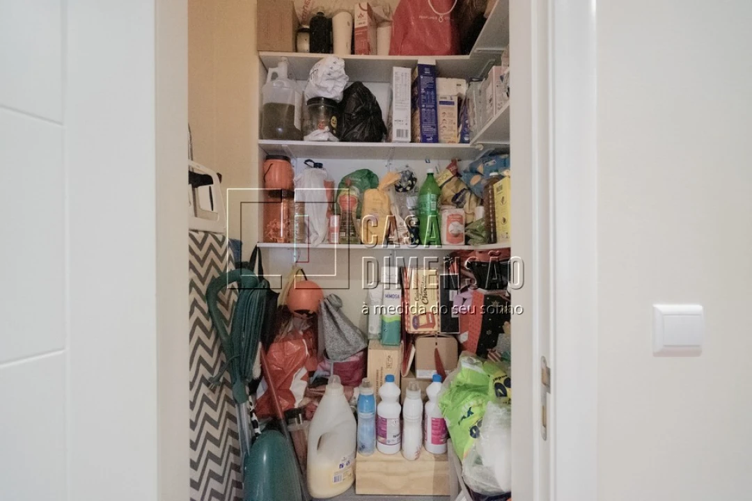 Apartamento T2 para Venda em Carnaxide e Queijas Foto 27