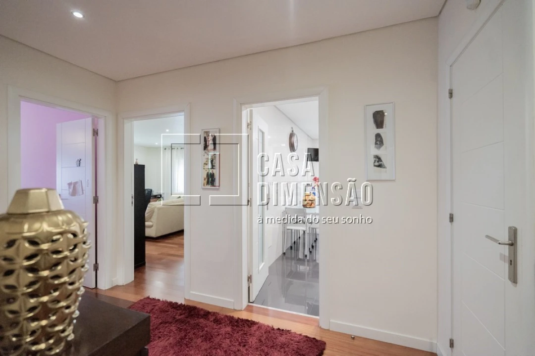 Apartamento T2 para Venda em Carnaxide e Queijas Foto 28