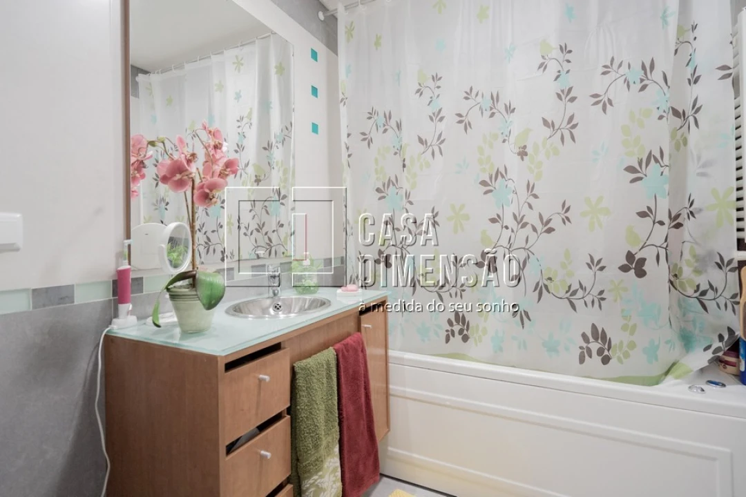 Apartamento T2 para Venda em Carnaxide e Queijas Foto 44