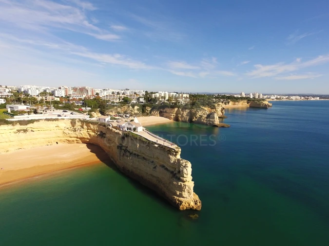 Moradia T4 para Venda em Porches