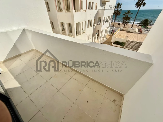 Apartamento T2 para Venda em Quarteira Foto 10