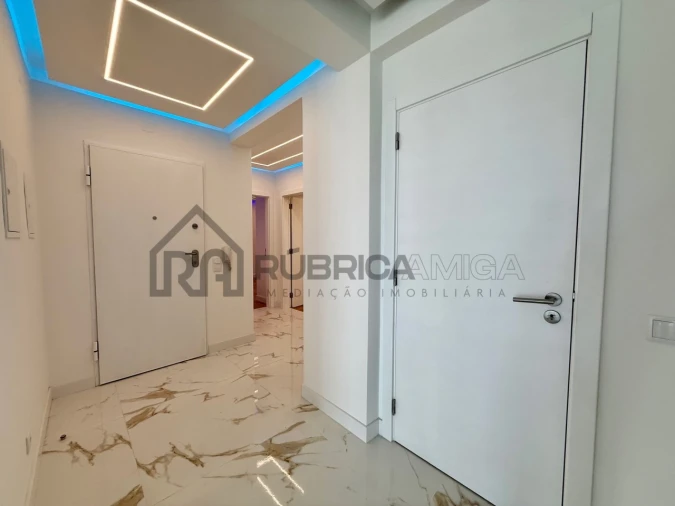 Apartamento T2 para Venda em Quarteira Foto 14
