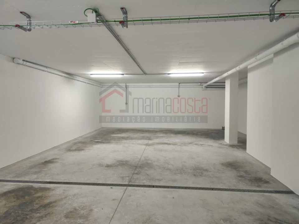 Loja para Venda em Atouguia da Baleia Foto 4