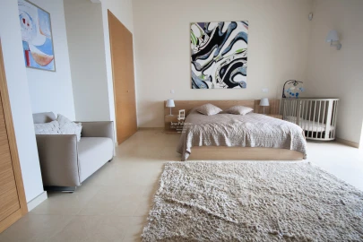 Moradia T4 para Venda em São Gonçalo