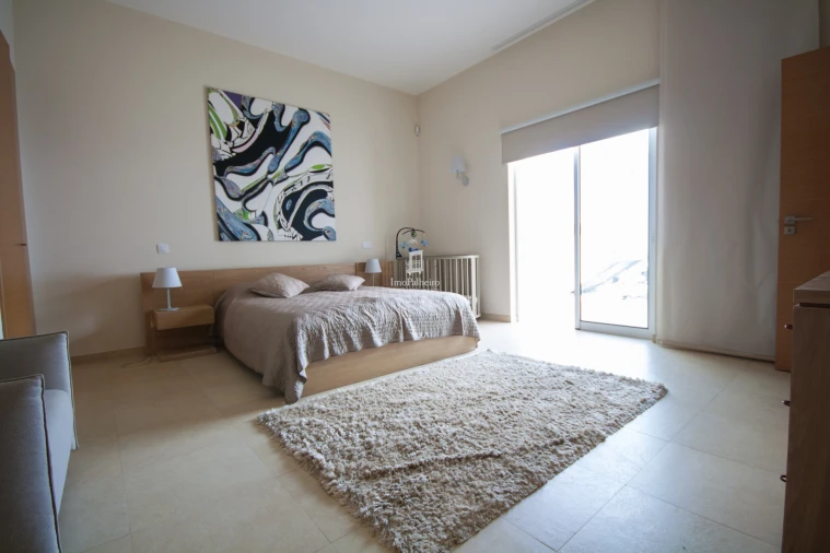 Moradia T4 para Venda em São Gonçalo Foto 18