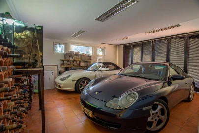 Moradia T4 para Venda em São Gonçalo