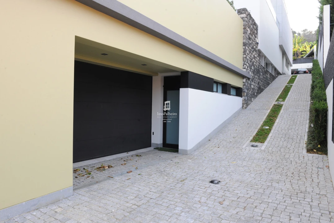 Moradia T5 para Venda em São Martinho Foto 49