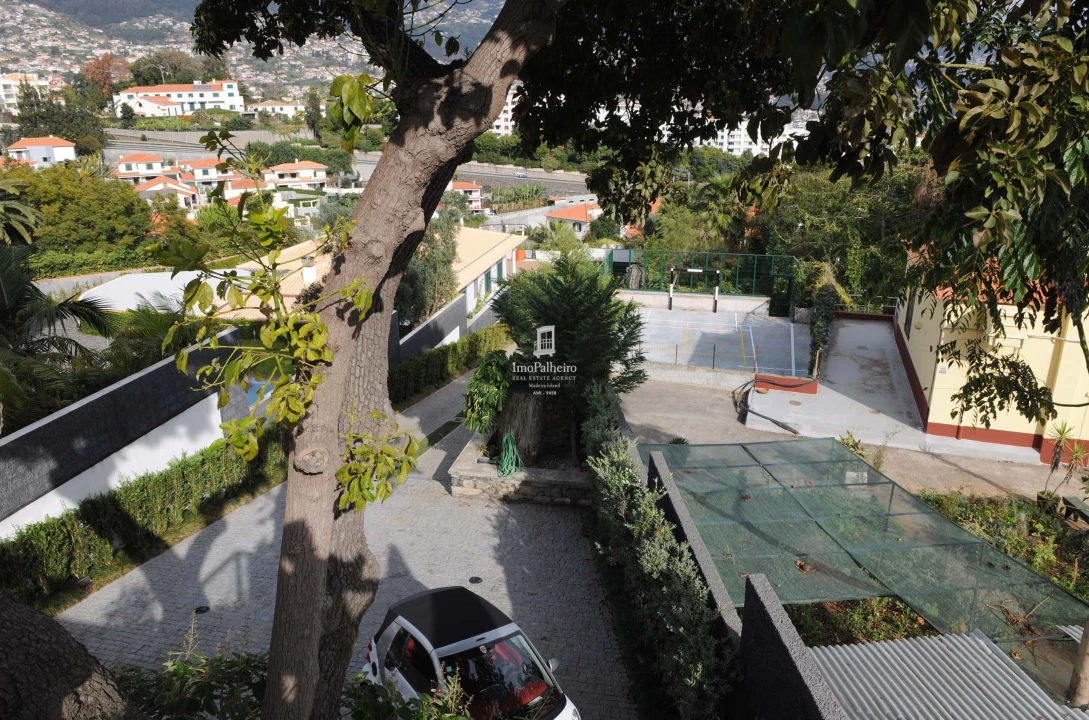 Moradia T5 para Venda em São Martinho Foto 46