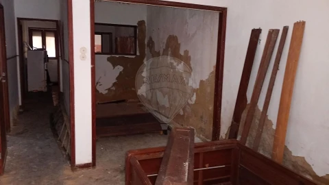 Moradia T3 para Venda em Glória e Vera Cruz
