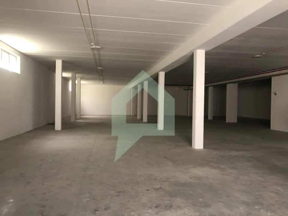 Armazém para Venda em Rio Covo (Santa Eugenia) Foto 2