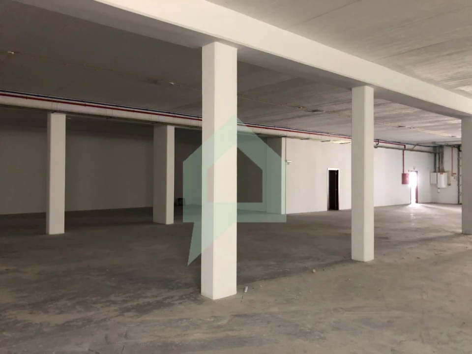 Armazém para Venda em Rio Covo (Santa Eugenia) Foto 6