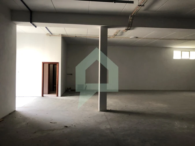 Armazém para Venda em Rio Covo (Santa Eugenia) Foto 7