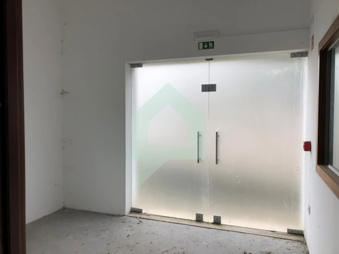 Armazém para Venda em Rio Covo (Santa Eugenia) Foto 20