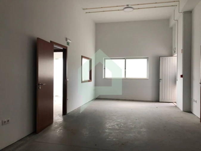 Armazém para Venda em Rio Covo (Santa Eugenia) Foto 23