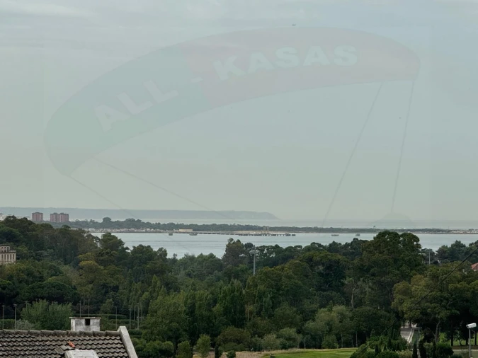 Terreno para Venda em Carnaxide e Queijas Foto 4