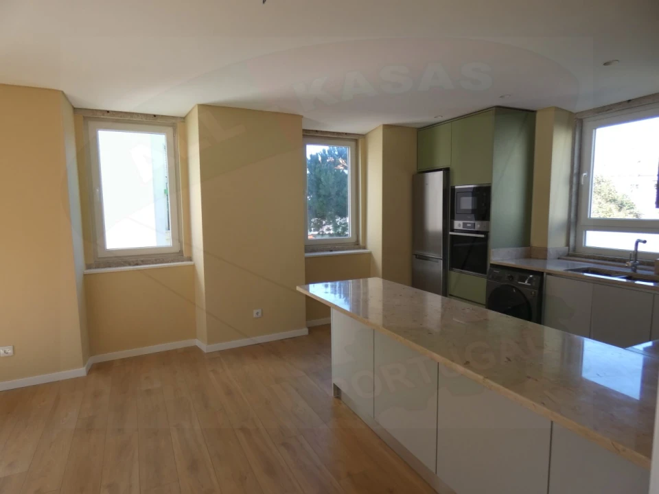 Apartamento T2 para Venda em Massamá e Monte Abraão Foto 1
