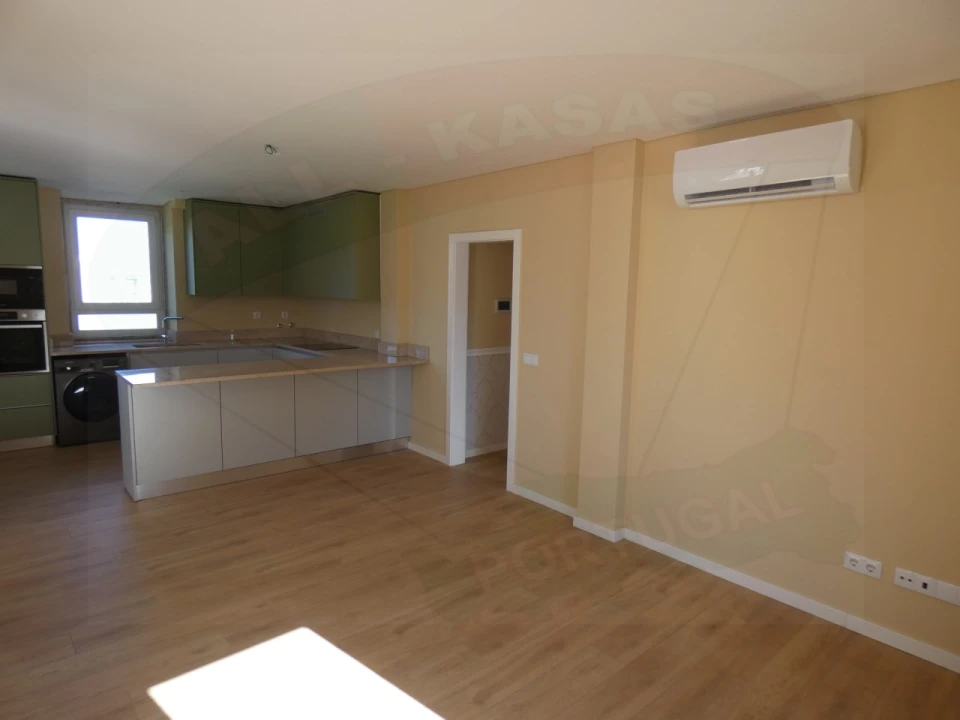 Apartamento T2 para Venda em Massamá e Monte Abraão Foto 3