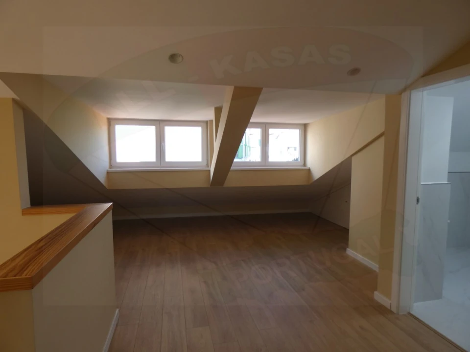 Apartamento T2 para Venda em Massamá e Monte Abraão Foto 14