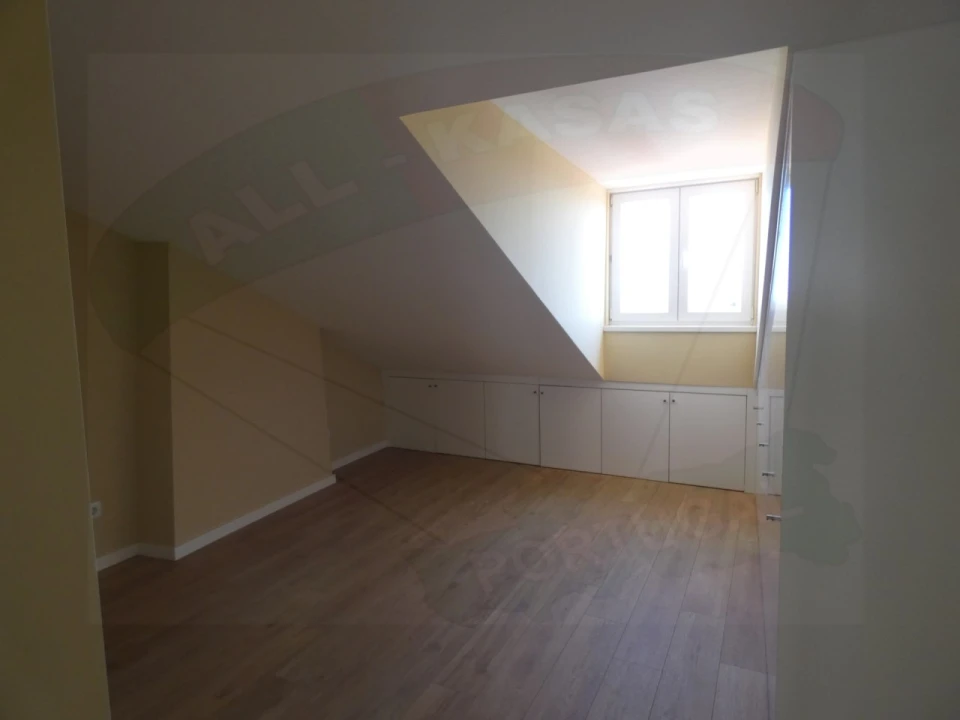 Apartamento T2 para Venda em Massamá e Monte Abraão Foto 16