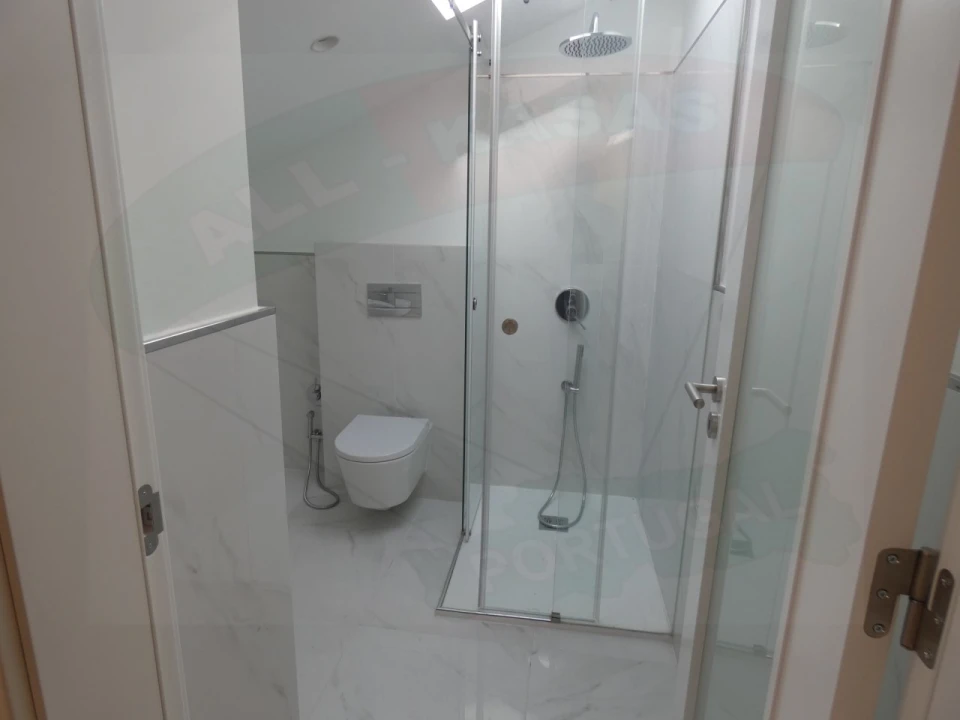 Apartamento T2 para Venda em Massamá e Monte Abraão Foto 21