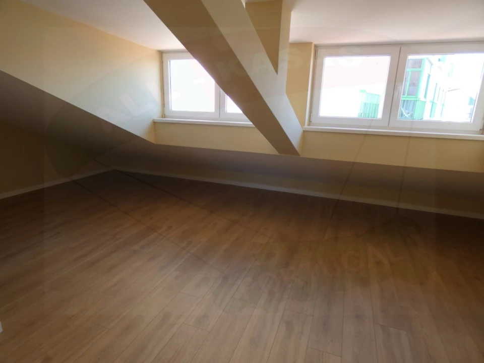 Apartamento T2 para Venda em Massamá e Monte Abraão Foto 23