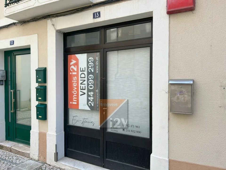 Loja para Venda em Leiria, Pousos, Barreira e Cortes Foto 1