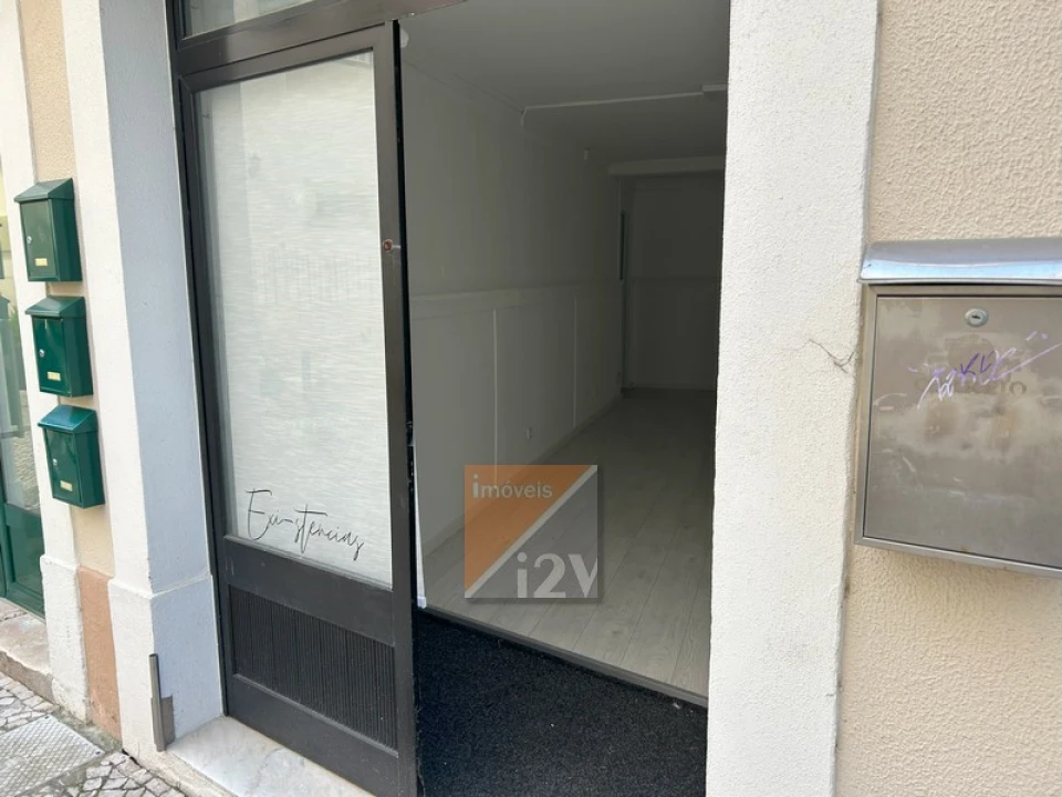 Loja para Venda em Leiria, Pousos, Barreira e Cortes Foto 14