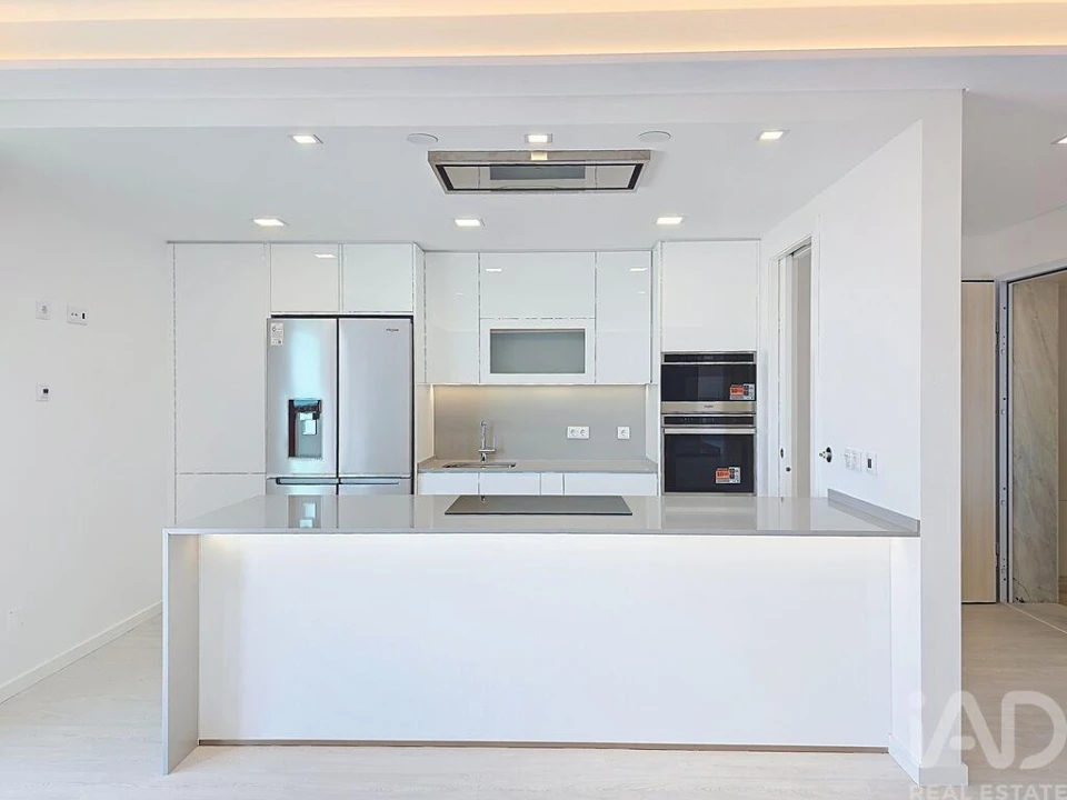 Apartamento T3 para Venda em Ericeira Foto 3