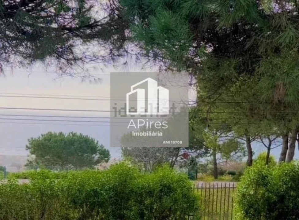 Terreno para Venda em Caparica e Trafaria Foto 1