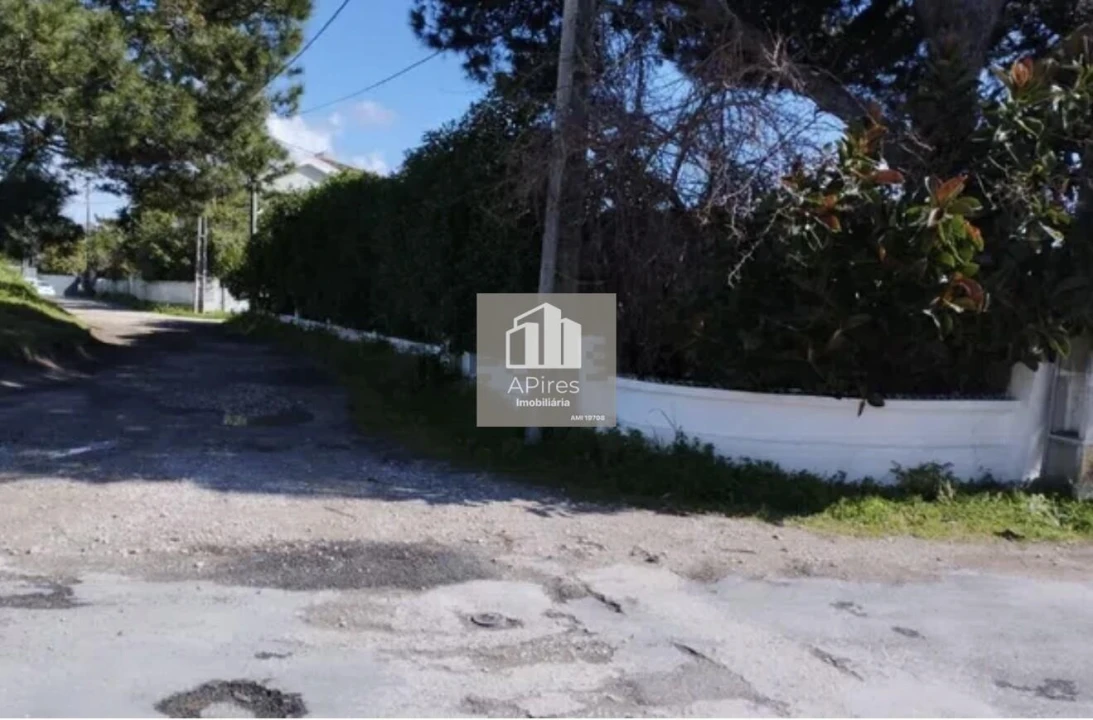 Terreno para Venda em Caparica e Trafaria Foto 2