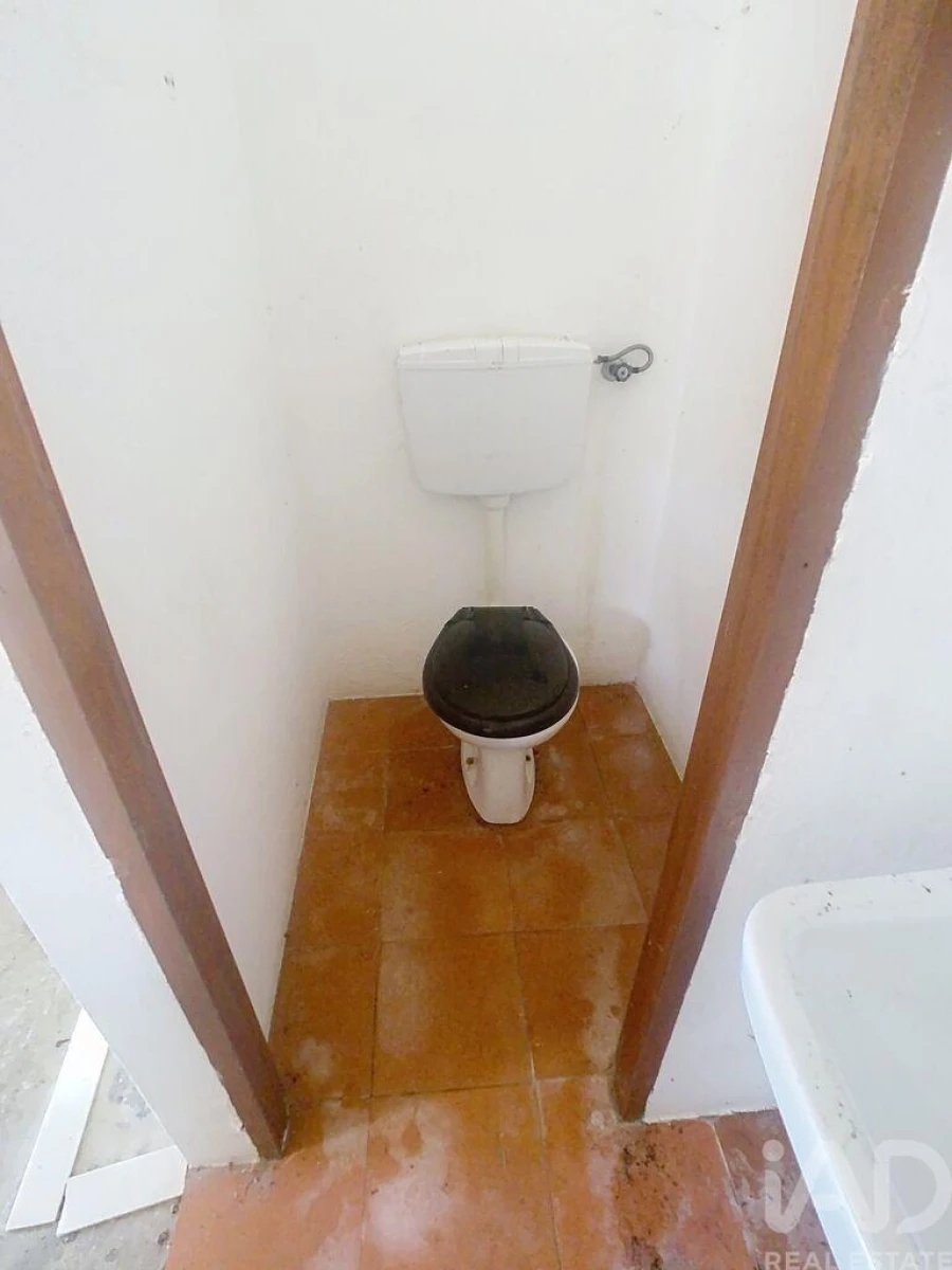 Moradia T2 para Venda em Bencatel Foto 19