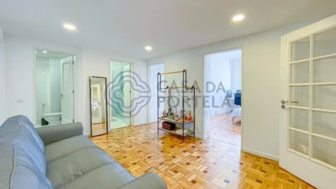 Apartamento T4 para Venda em Aldoar, Foz do Douro e Nevogilde