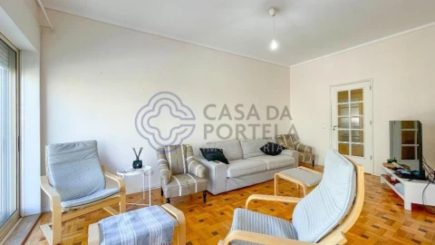 Apartamento T4 para Venda em Aldoar, Foz do Douro e Nevogilde