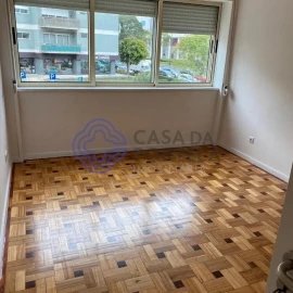 Apartamento T4 para Venda em Aldoar, Foz do Douro e Nevogilde