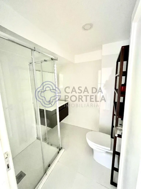 Apartamento T4 para Venda em Aldoar, Foz do Douro e Nevogilde