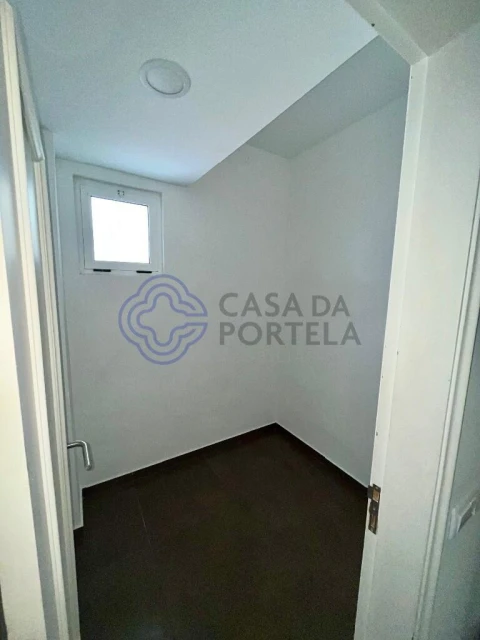 Apartamento T4 para Venda em Aldoar, Foz do Douro e Nevogilde