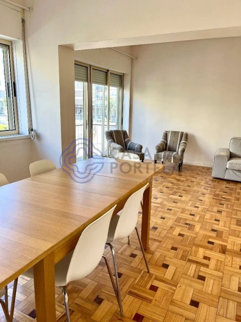 Apartamento T4 para Venda em Aldoar, Foz do Douro e Nevogilde