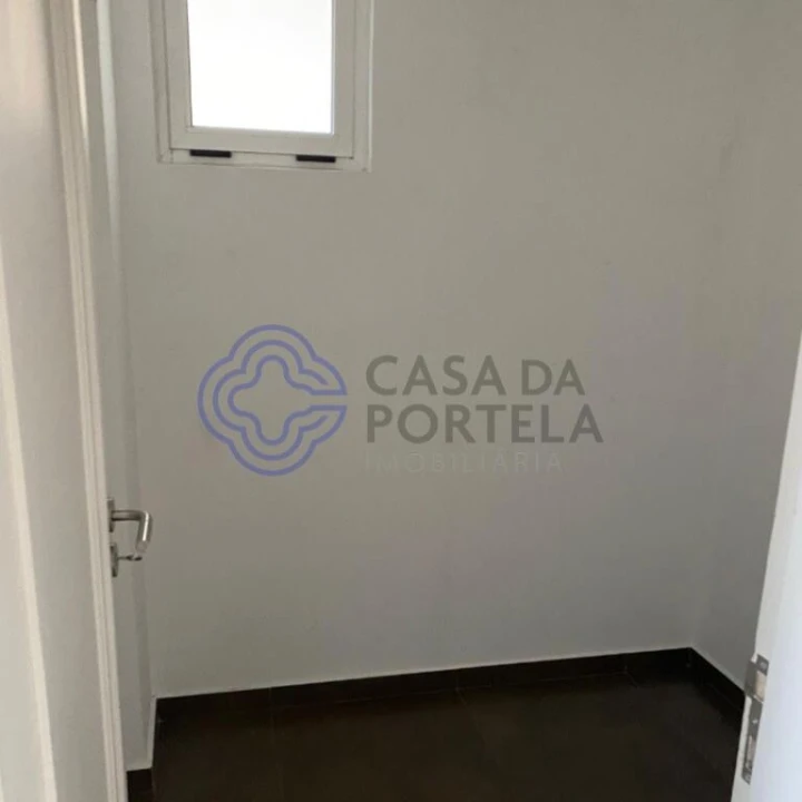 Apartamento T4 para Venda em Aldoar, Foz do Douro e Nevogilde Foto 30